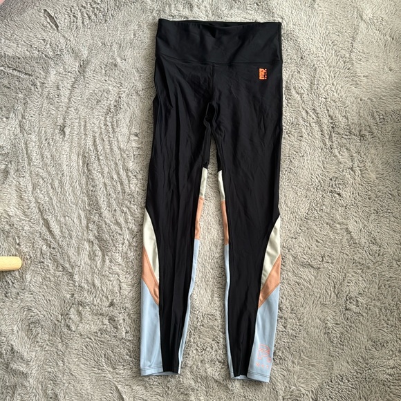 P.E Nation Wondergoal Legging - Picture 4 of 6